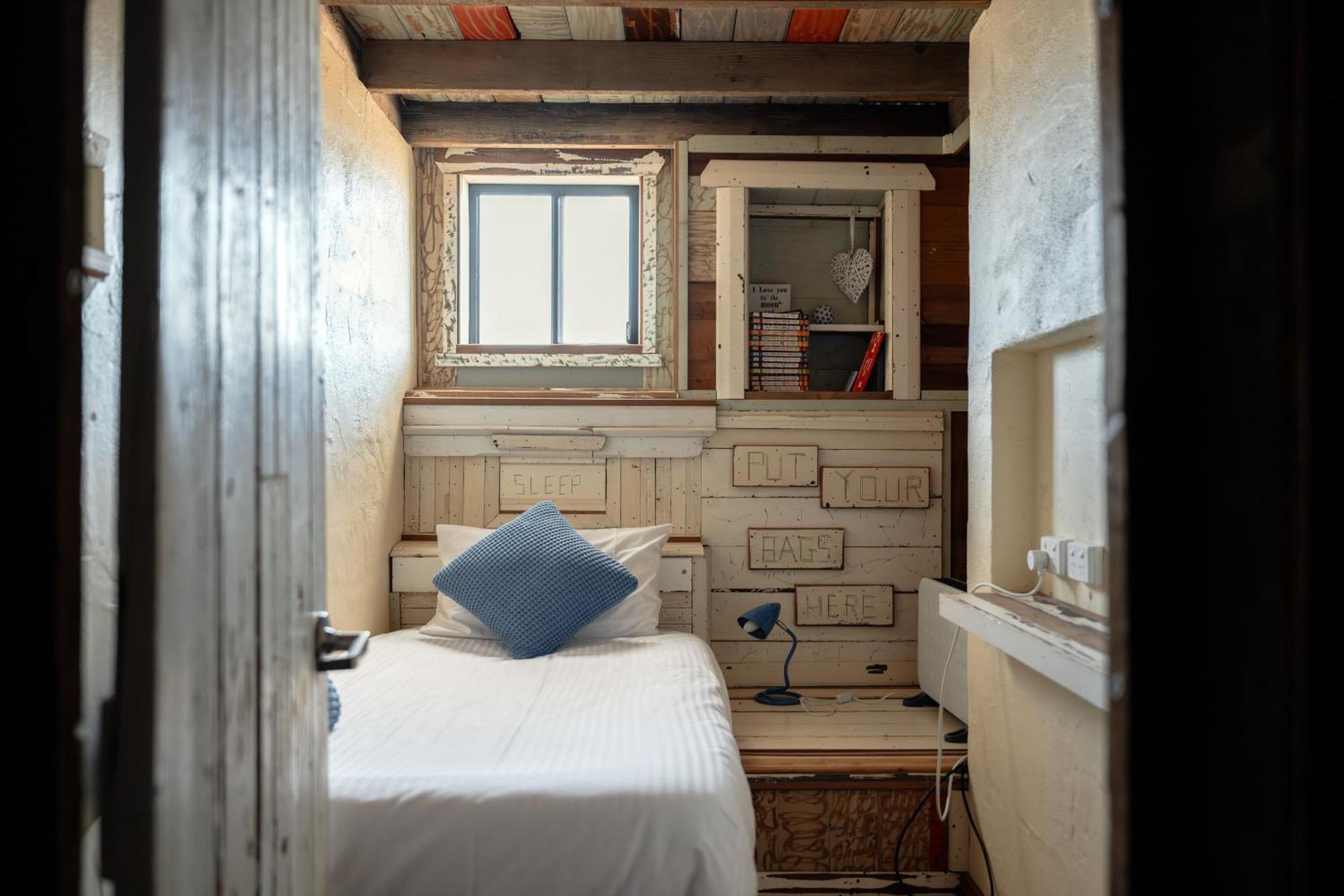 Bed In A Shed Vineyard Stay Watervale Экстерьер фото